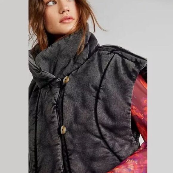 Nwt Free People Black Roll With Us Puffer Vest Pocket Button Gray - Picture 2 of 9